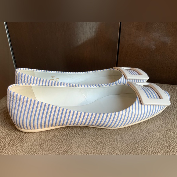 ROGER VIVIER, The Gommette Ballerina Striped Blue and White Flats with Buckle - Picture 7 of 12